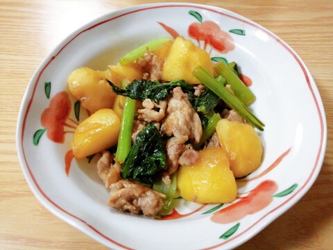 豚肉とじゃがいもと小松菜の炒め物
